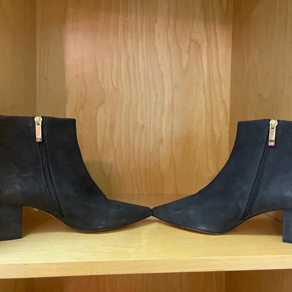 NEW L'Agence Dark Grey Jeanne II Block Heel Bootie, Size 38.5 - Picture 6 of 8